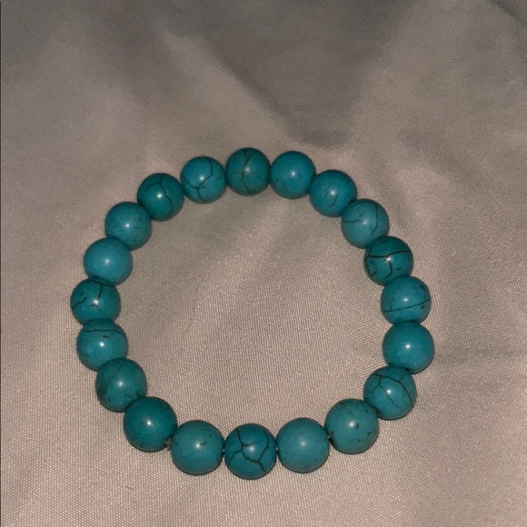 Chic Turquoise Beaded Bracelet - Picture 3 of 4